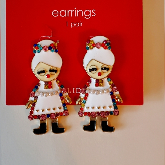 Christmas Mrs. Claus Pierced Earrings New - Picture 1 of 2